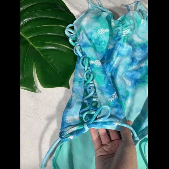 NWT‎ $59 Arizona Jean Co Side Cut Out Pineapple One Piece Swimsuit [ SZ M ] - Picture 6 of 12